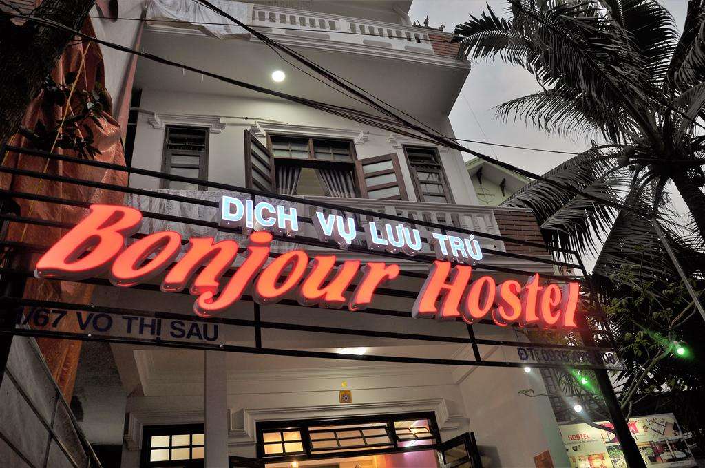 Bonjour Hostel Huếv