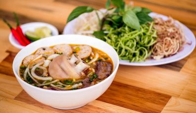 10 Nhà hàng món Huế ngon ở Hà Nội