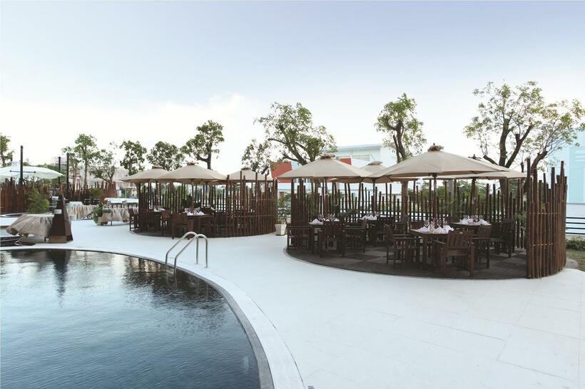 Top 10 khách sạn, resort Phú Yên view biển đẹp, nơi có “hoa vàng trên cỏ xanh”