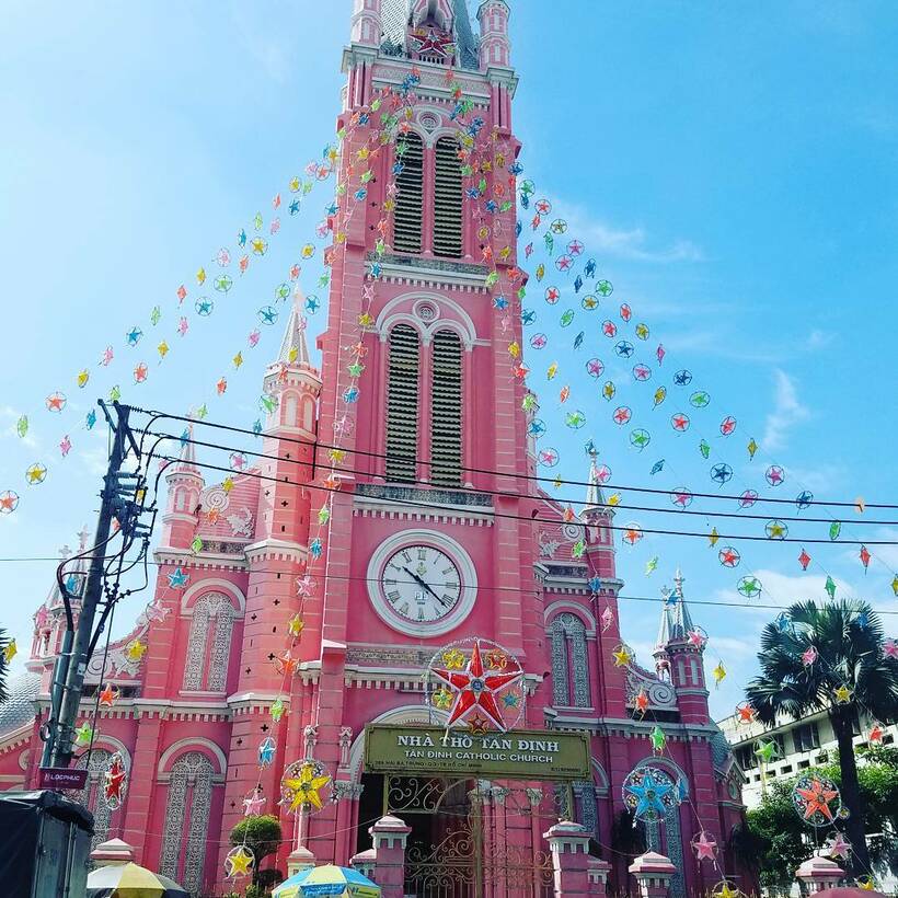 Nhà thờ Tân Định làm say đắm lòng mọi du khách ghé qua Sài Thành