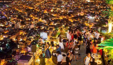 Top 10 quán beer club, bar Nha Trang nổi tiếng cực sôi động về đêm