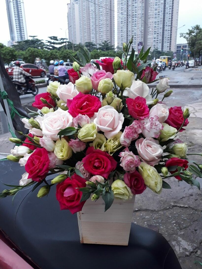 Top 15 cửa hàng hoa tươi ở Sài Gòn-TPHCM đáng mua biếu, tặng giỏ quà
