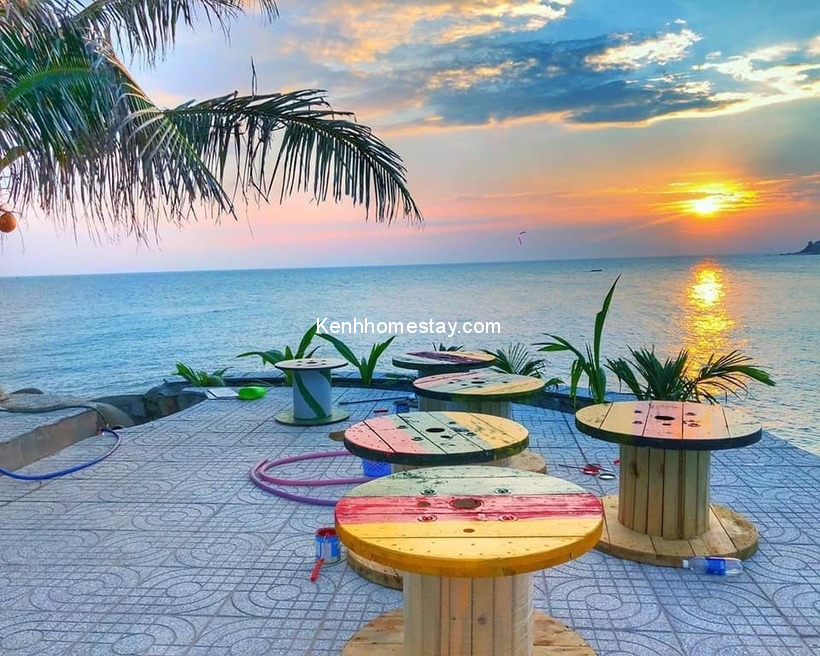 Coffee Bãi Xanh: View ngắm hoàng hôn cực đẹp ở bãi biển Long Hải