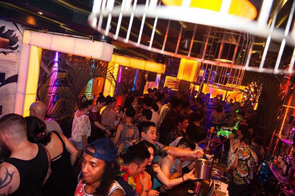 Top 15 quán pub, beer club bar Hà Nội nổi tiếng quẩy xuyên đêm