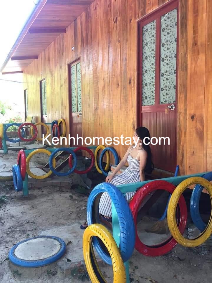Homestay Đề Thơ: Căn nhà gỗ decor xinh view biển đẹp ở Hòn Sơn