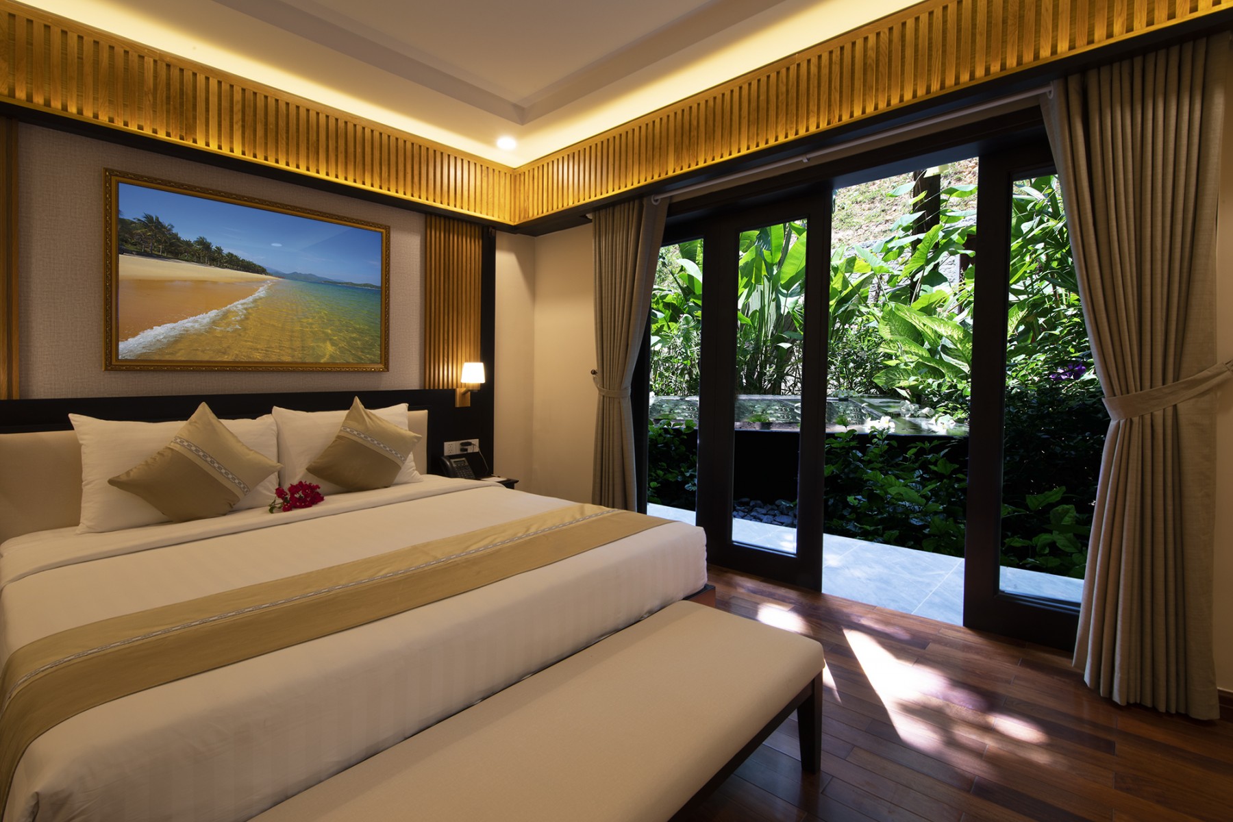 Merperle Hon Tam Resort: Bảng giá phòng và Review chi tiết