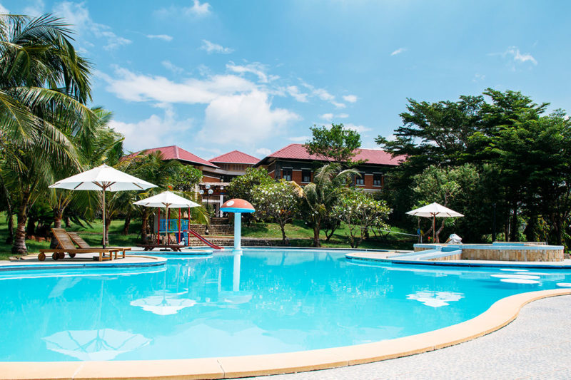 Review Lazi Beach Resort: Khu du lịch nghỉ dưỡng Mỏm Đá Chim