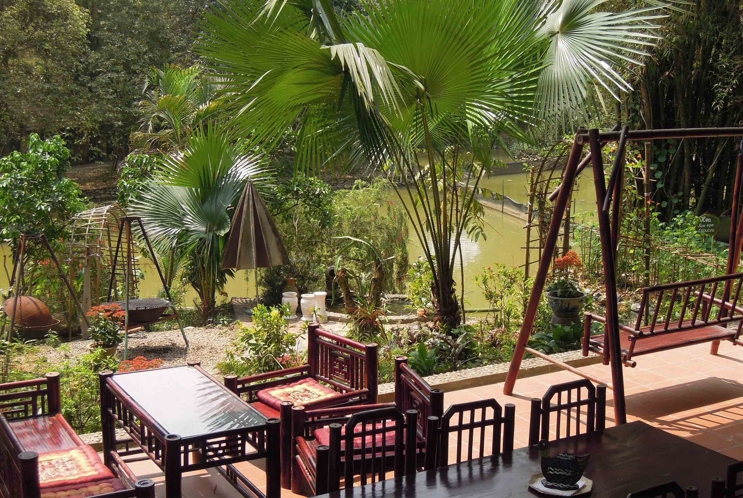 Vịt Cổ Xanh Resort: Khu nghỉ duỡng bình dân tại Hòa Bình