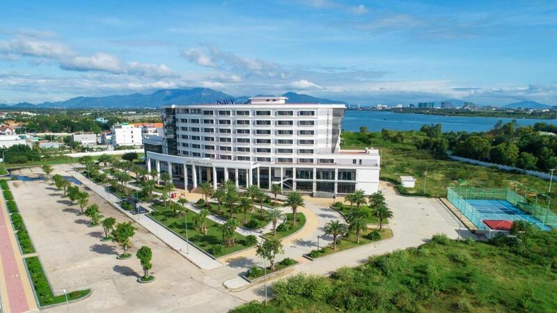 Navy Hotel Cam Ranh - Hòa vào hơi thở biển khơi