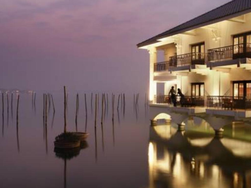Khách sạn Intercontinental Hà Nội - Nghỉ dưỡng bên hồ Tây lộng gió