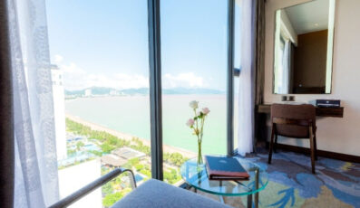 Khách sạn Queen Ann Nha Trang - Vươn mình tới đại dương xanh thẳm