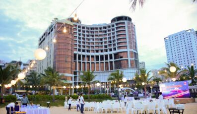 Holiday Beach Danang Hotel & Resort  - khách sạn đẳng cấp Đà Nẵng