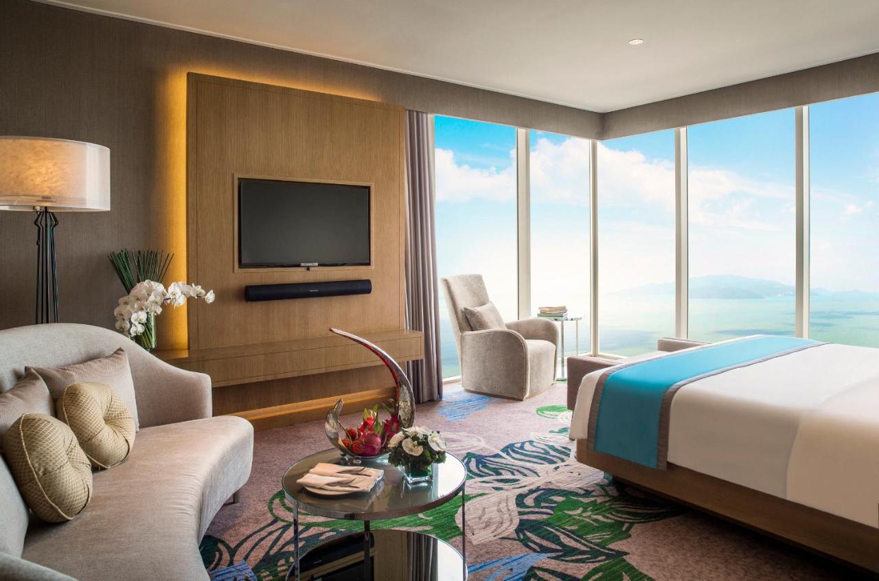 Intercontinental Nha Trang: khách sạn sang trọng nơi phố biển