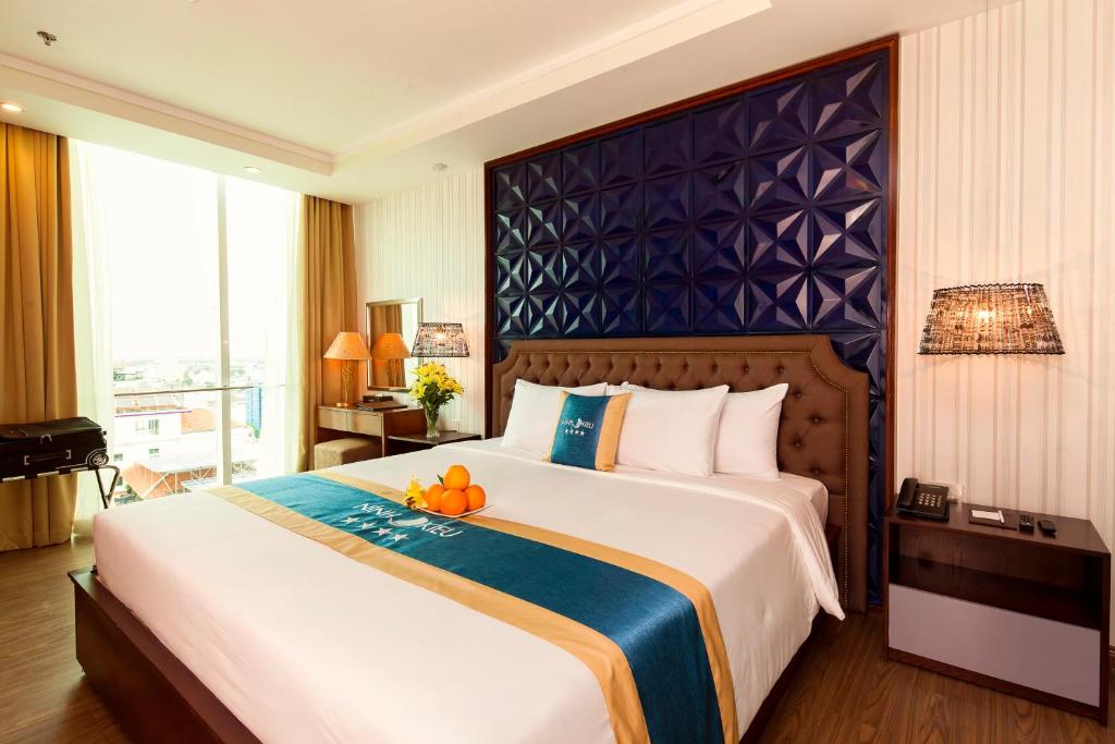 Ninh Kiều Riverside hotel - khách sạn cao cấp nằm ngay bến Ninh Kiều