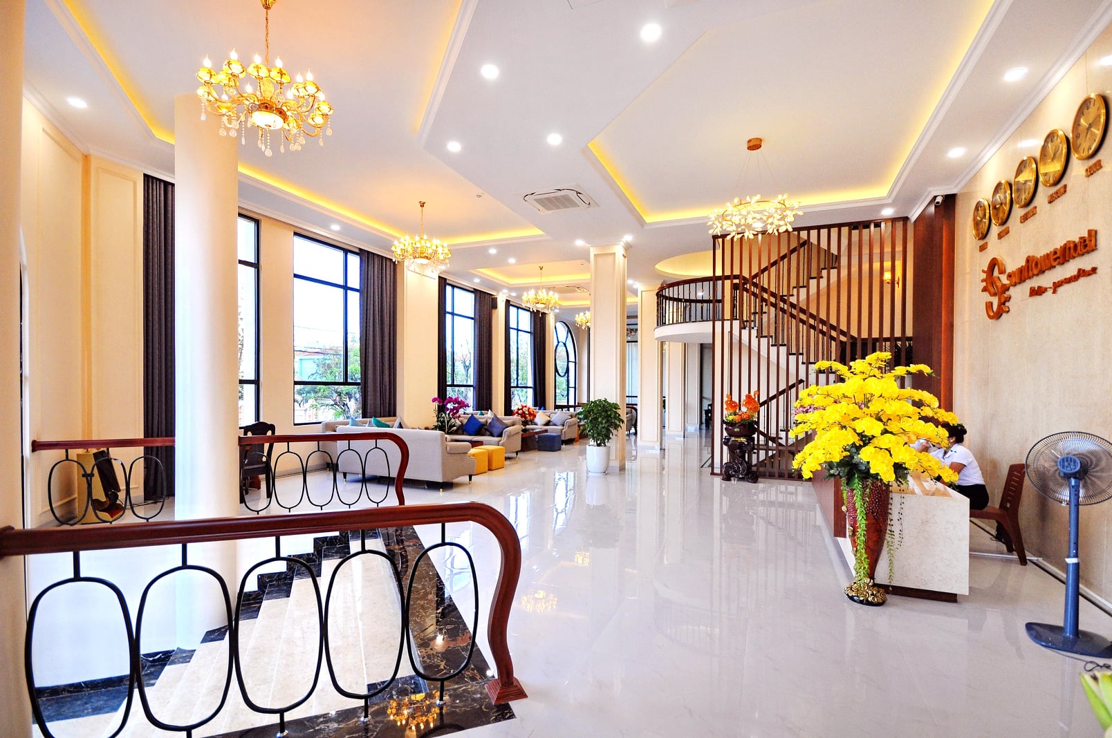 Sunflower Hotel Phú Yên: trải nghiệm thiên đường đầy màu sắc