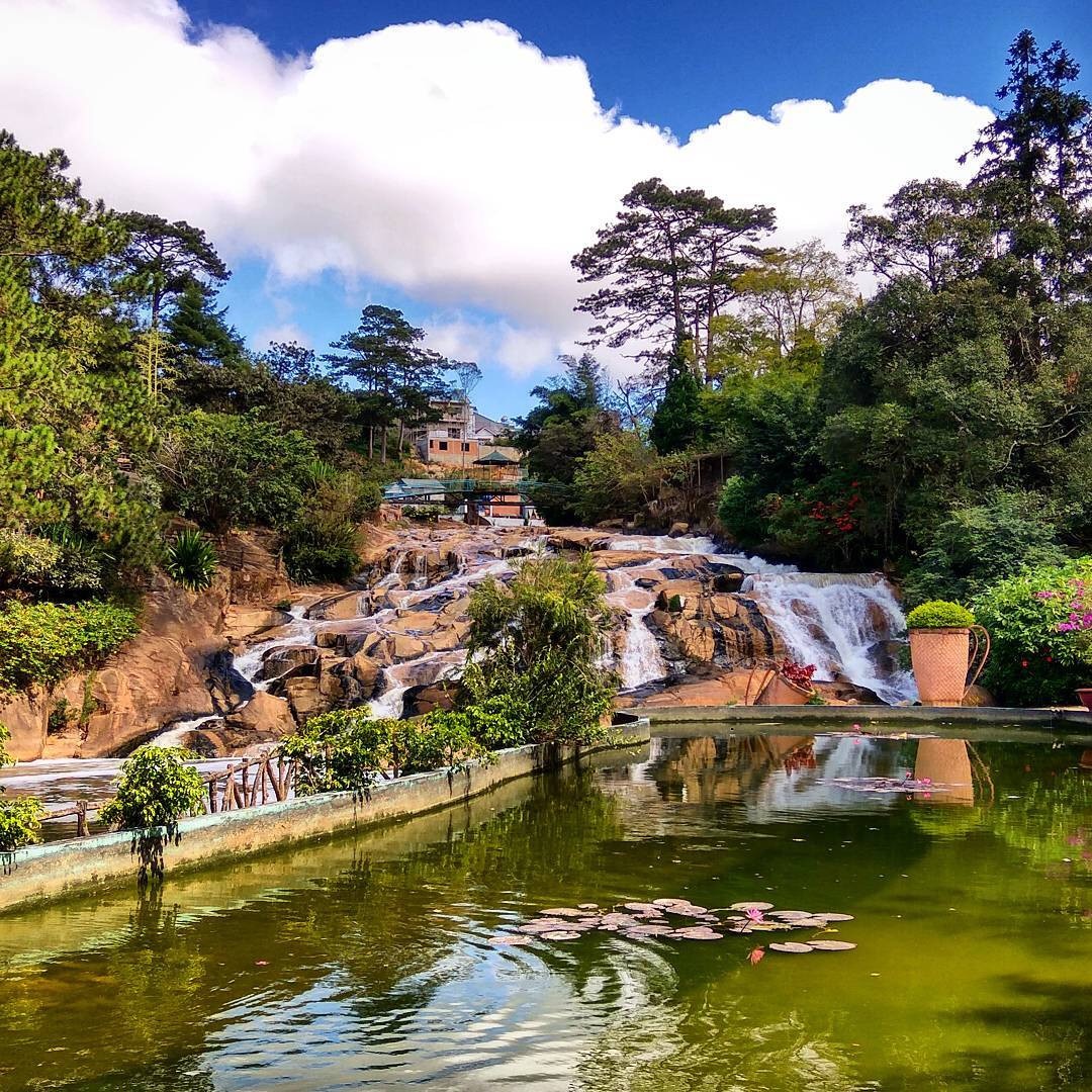 Review thác Cam Ly - Vẻ đẹp hùng vĩ nơi đất trời Đà Lạt