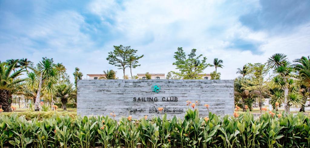 Sailing Club Signature Resort Phu Quoc - Nghỉ dưỡng trên ốc đảo xanh