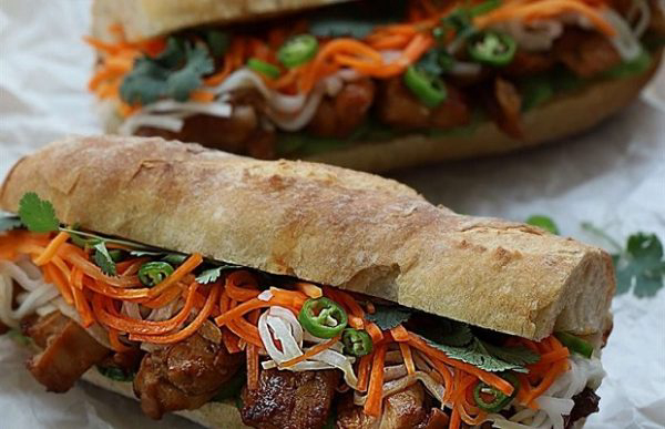 Bánh mì Nha Trang - Thử ngay 10 cái tên quán nổi nhất hiện nay