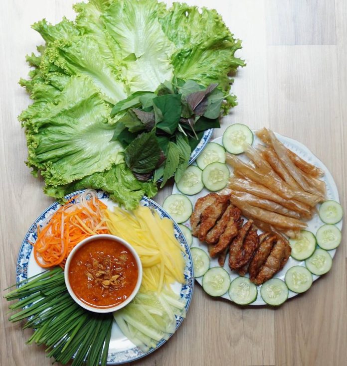 Nem nướng Nha Trang - Đặc sản ẩm thực của xứ biển 