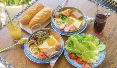 Khám phá top 15 Quán bánh mì chảo Đà Lạt ngon nổi tiếng giá bình dân