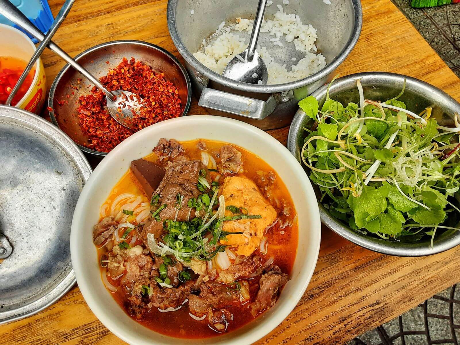 Bánh canh cá lóc Huế - Món quà đặc sản nổi tiếng dải đất Thừa Thiên