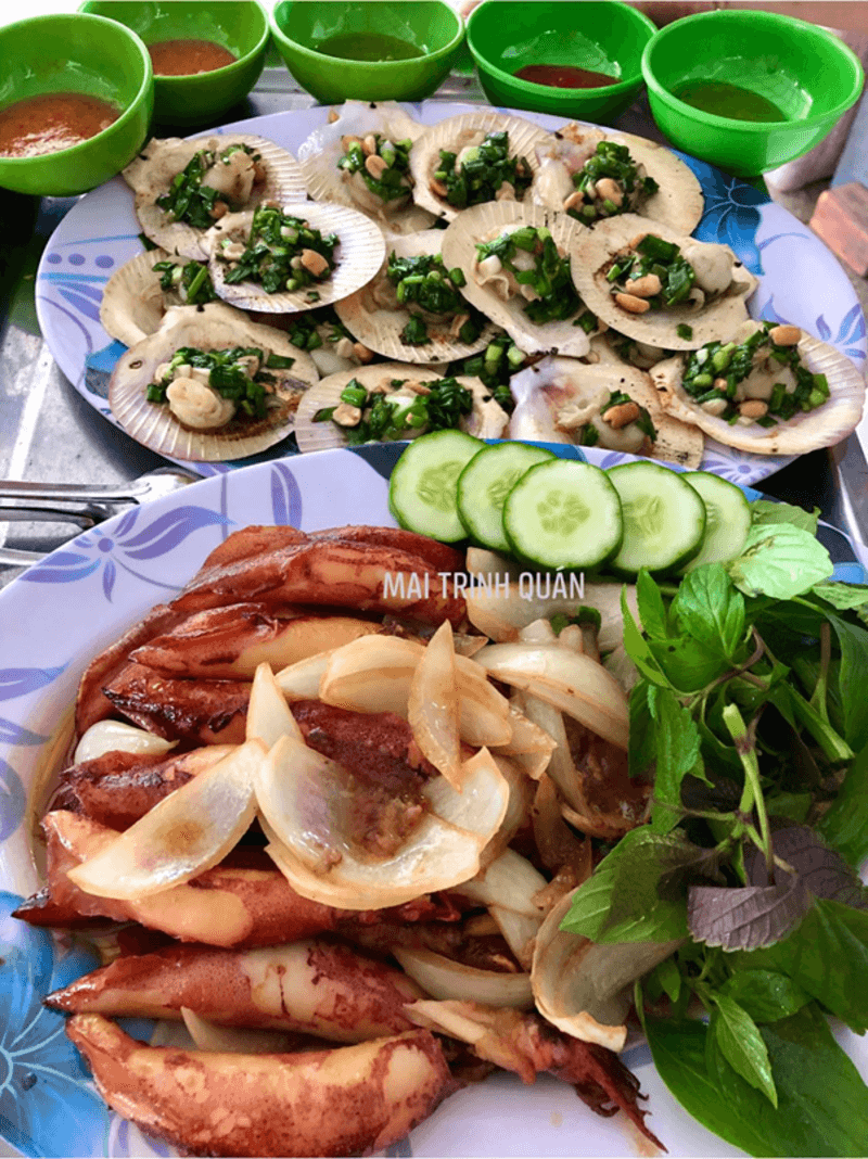 Review quán ăn hải sản Mai Trinh - quán nổi tiếng tại Lagi Bình Thuận