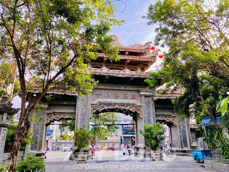 Thông tin chi tiết về Chùa Long Sơn - Điểm đến nổi tiếng tại Nha Trang
