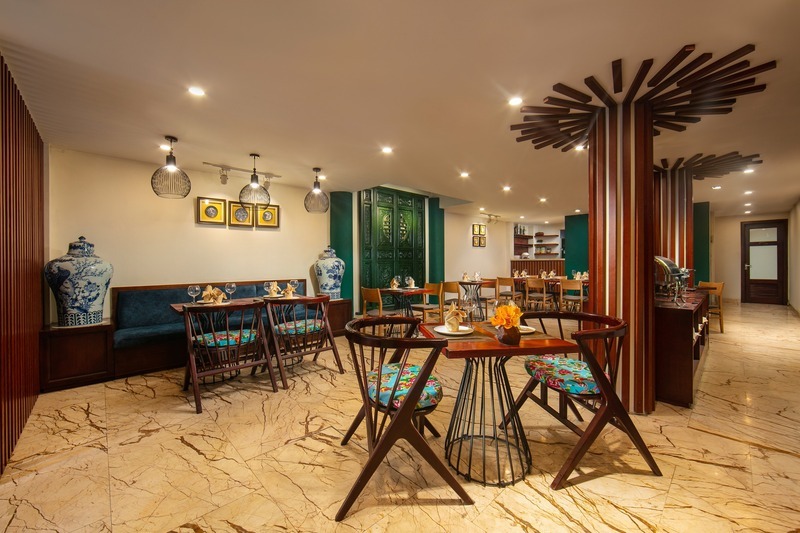 Top 10 Khách sạn tình yêu ở Hà Nội giá rẻ đẹp sang trọng có ghế tình yêu