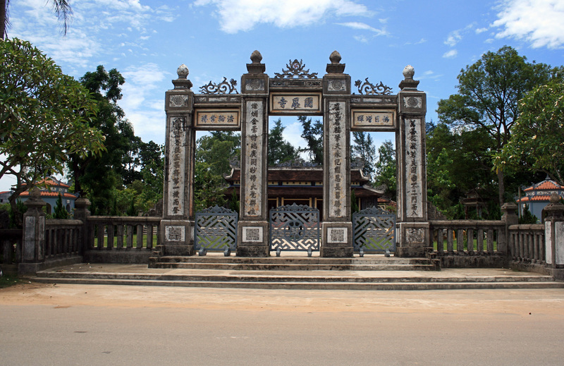 Top 15 ngôi chùa đẹp ở Huế nhất định nên ghé thăm một lần