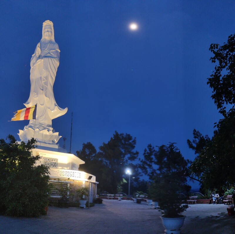 Top 15 ngôi chùa Huế nhất định nên ghé thăm một lầnTop 15 ngôi chùa Huế nhất định nên ghé thăm một lần
