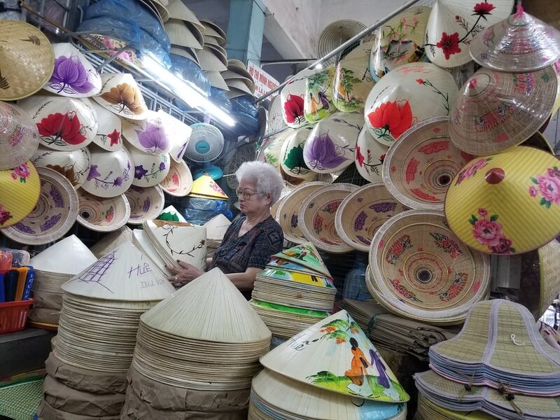 Chợ Đông Ba Huế - Thiên đường ẩm thực trăm năm tuổi