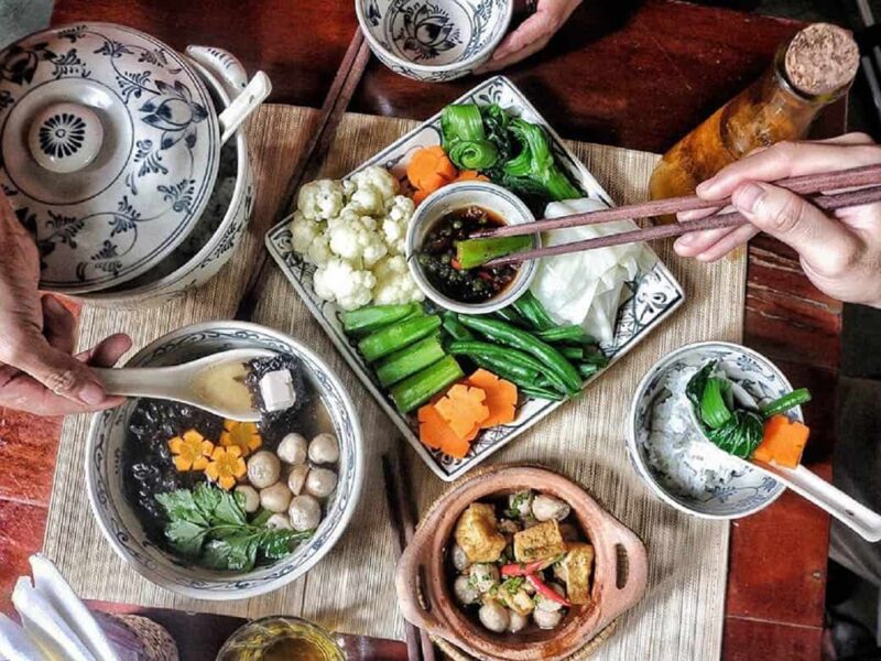 Top 8 quán chay quận Bình Thạnh không gian đẹp, menu siêu ngon