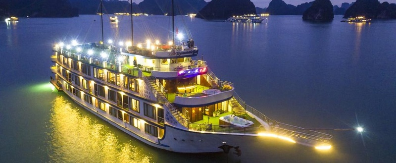 Top 10 du thuyền Vịnh Lan Hạ sang chảnh và đẳng cấp nhất 