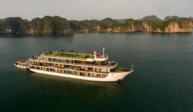 Top 10 du thuyền ở Vịnh Lan Hạ sang chảnh và đẳng cấp nhất 