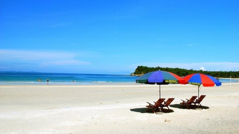 Top 8 bãi biển Vân Đồn - Khoảng trời bình yên giữa thiên nhiên tươi đẹp