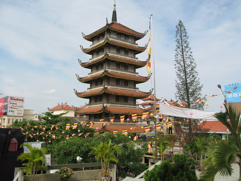 Top 12 chùa Sài Gòn linh thiêng, hấp dẫn du khách tứ phương