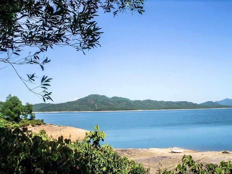 Hồ Hà Tĩnh Kẻ Gỗ - Hòa mình trong vẻ đẹp hữu tình, đầy sức hút