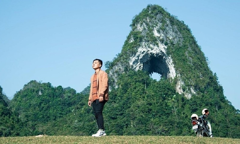 Núi Mắt Thần - Ngọn núi độc đáo hấp dẫn du khách ở Cao Bằng