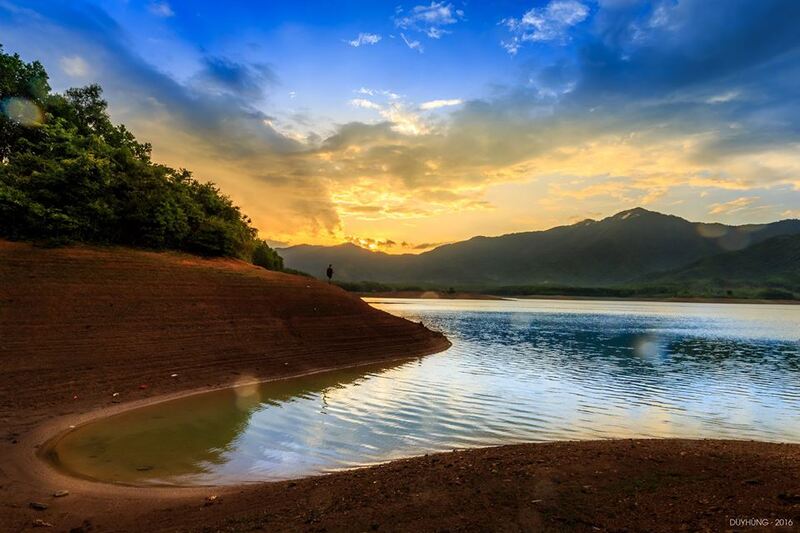 Hồ Hòa Trung - Khám phá không gian camping nổi tiếng Đà thành