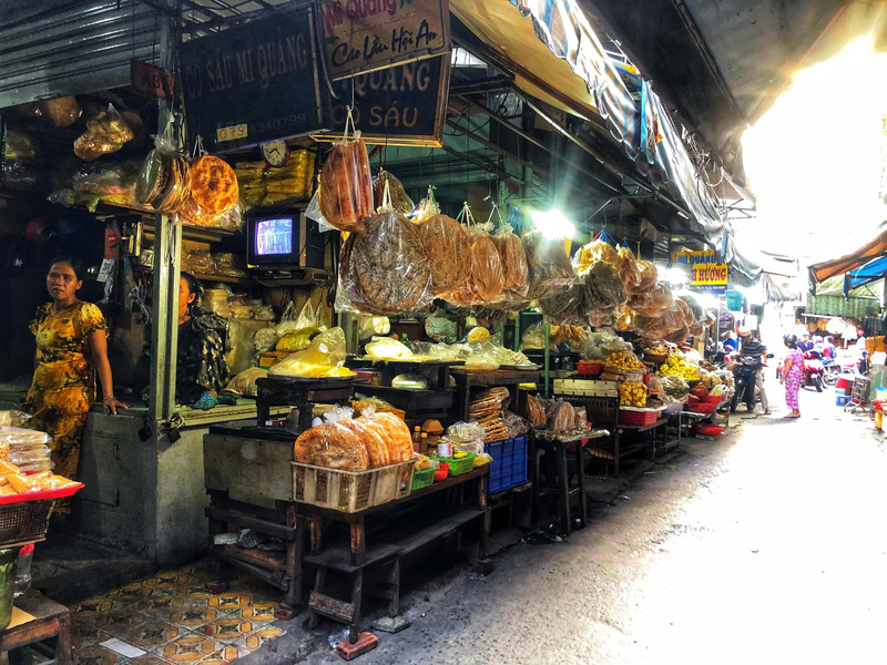 Chợ Bà Hoa - Nét đẹp bình dị giữa lòng Sài Gòn hoa lệ 