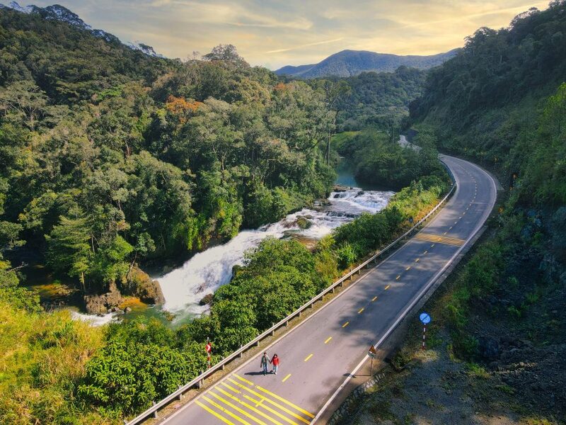 Đèo Khánh Lê - Cung đèo tuyệt đẹp đến thành phố ngàn hoa