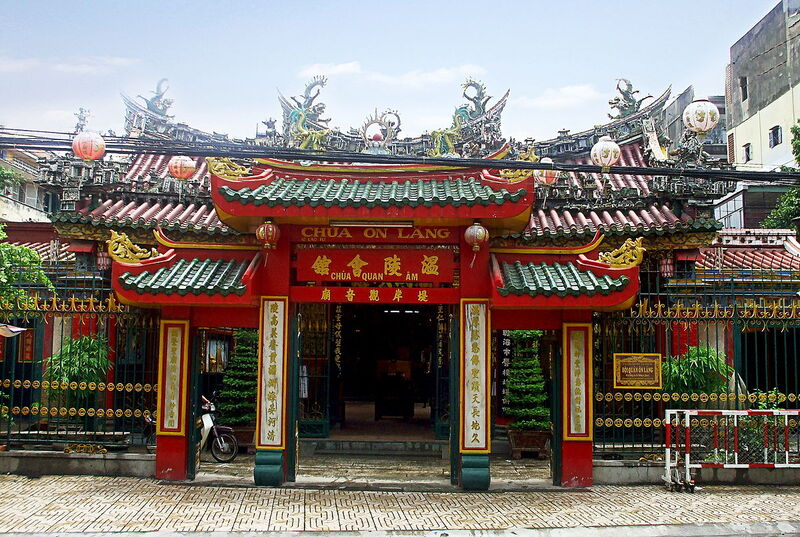 Hội quán Ôn Lăng - Kiến trúc Trung Hoa trăm tuổi giữa lòng Sài Thành 